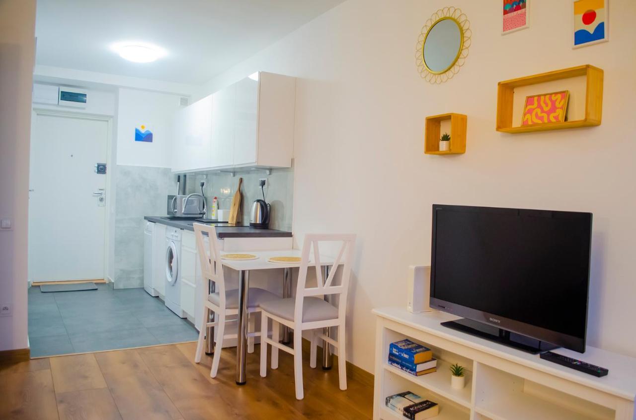 Sweet Life Apartment Next To Metro Station Varsovie Extérieur photo