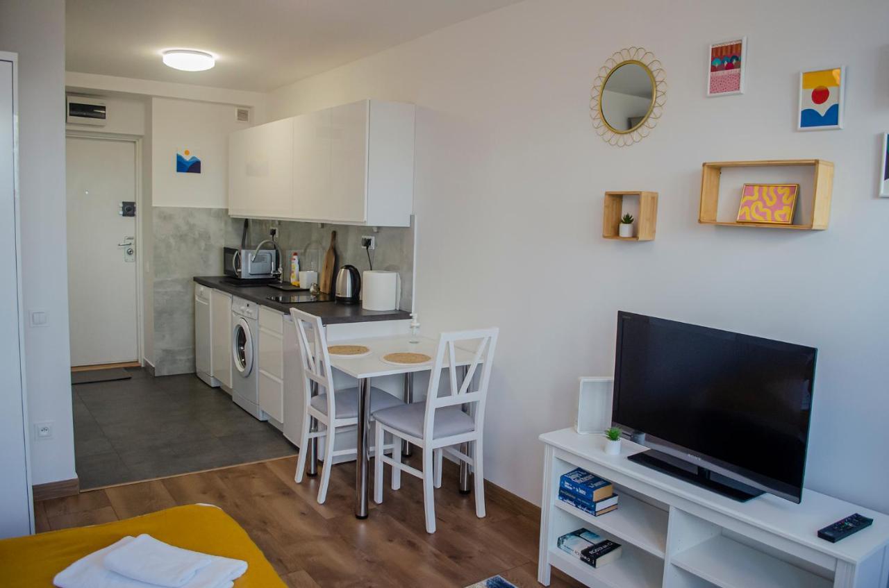 Sweet Life Apartment Next To Metro Station Varsovie Extérieur photo